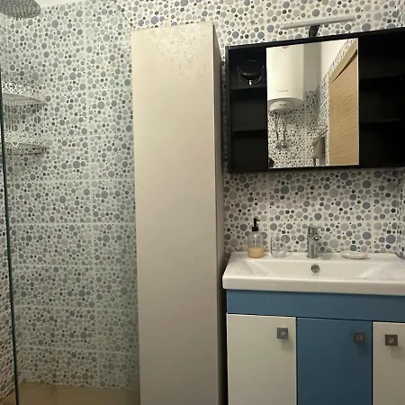 New Bazaar Area, Modern 1br, Private Parking, Ines 公寓 *